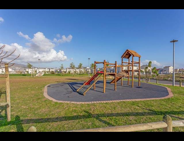 2 BEDROOM APARTMENT FOR SALE IN RIVERGATE